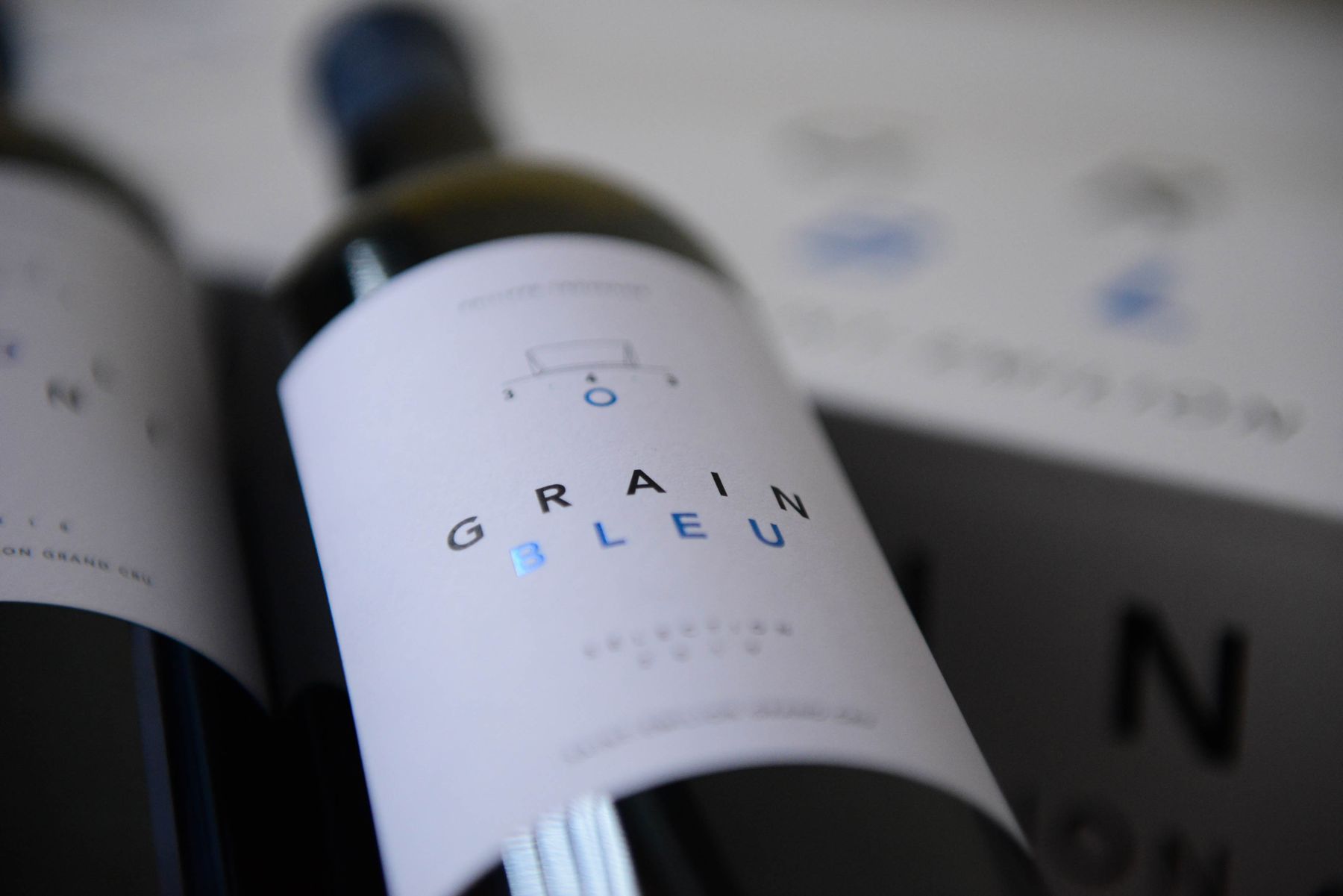 GRAIN BLEU label, close-up