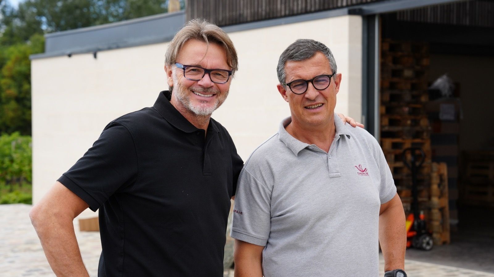 Philippe Troussier and Ludwig Vanneron in front of the winery
